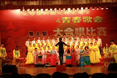 “甘肃小记者成长计划寒假特训营”——摄影展中感受兰州之美 小记者对话摄影家